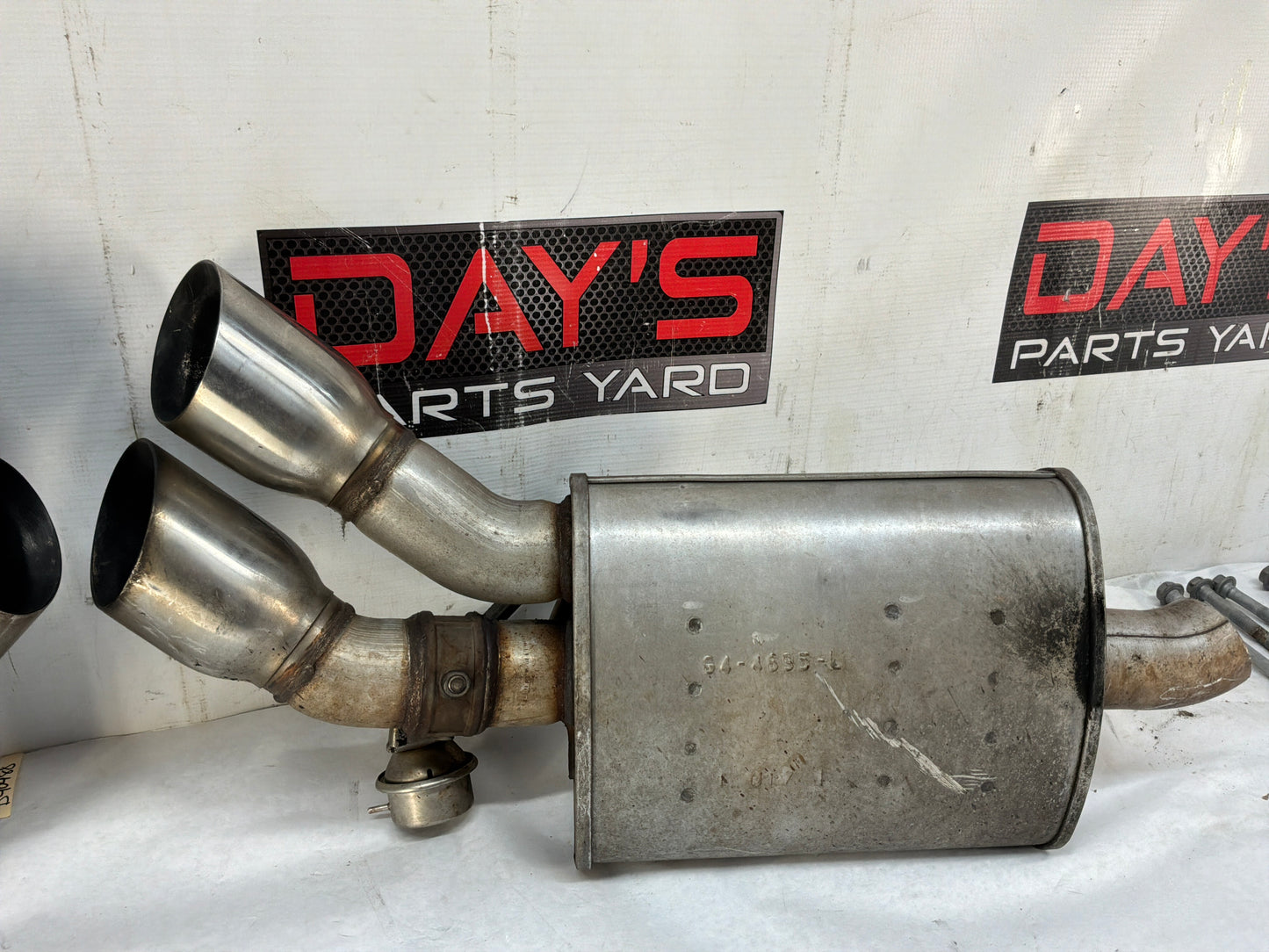 2015 Chevrolet Camaro SS 1LE RH & LH NPP Muffler Exhaust OEM