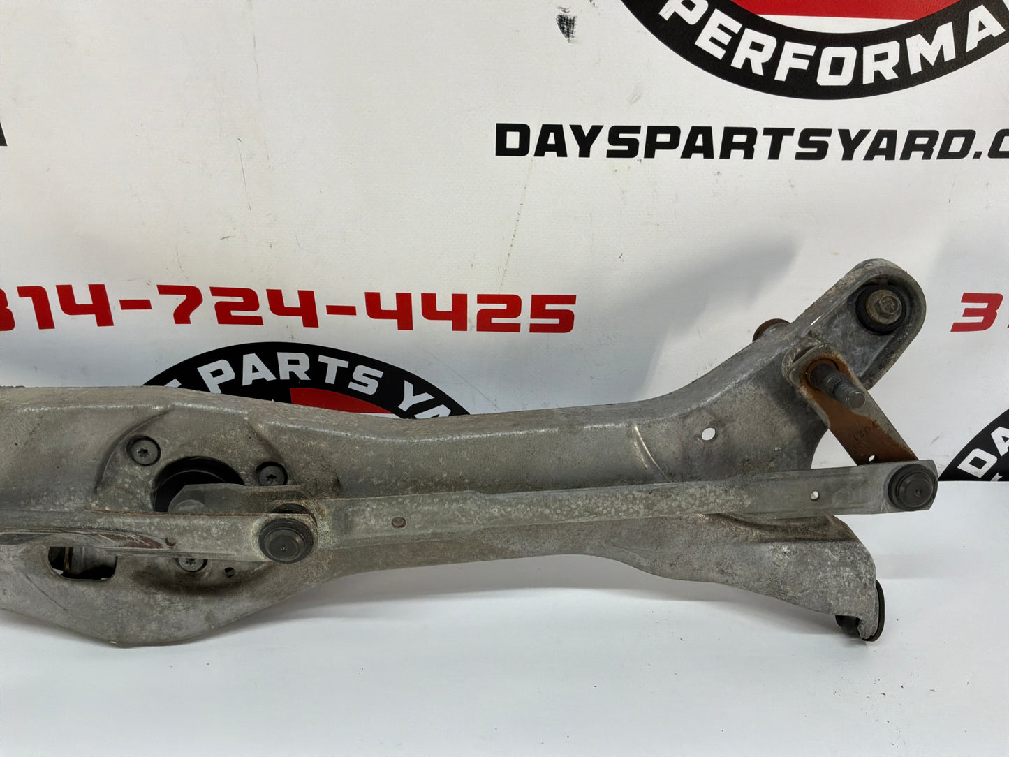 2006 Cadillac CTS-V Windshield Wiper Motor &Transmission Linkage SRX Assembly OEM