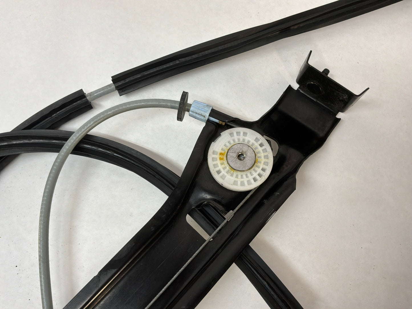 2013 Chevy Camaro 1LE LH Driver Front Window Regulator Motor OEM