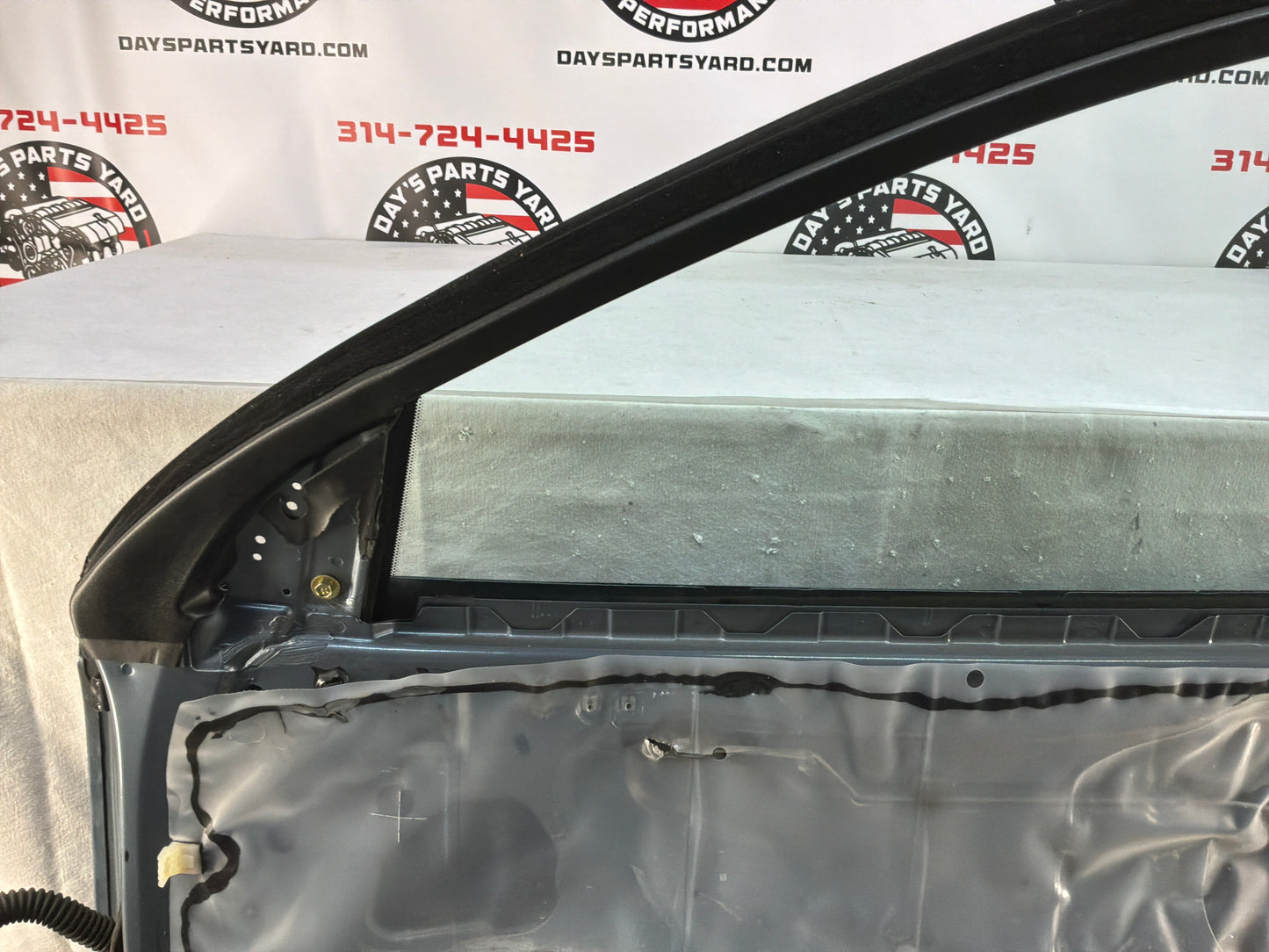 2006 Pontiac GTO RH Passenger Exterior Door OEM