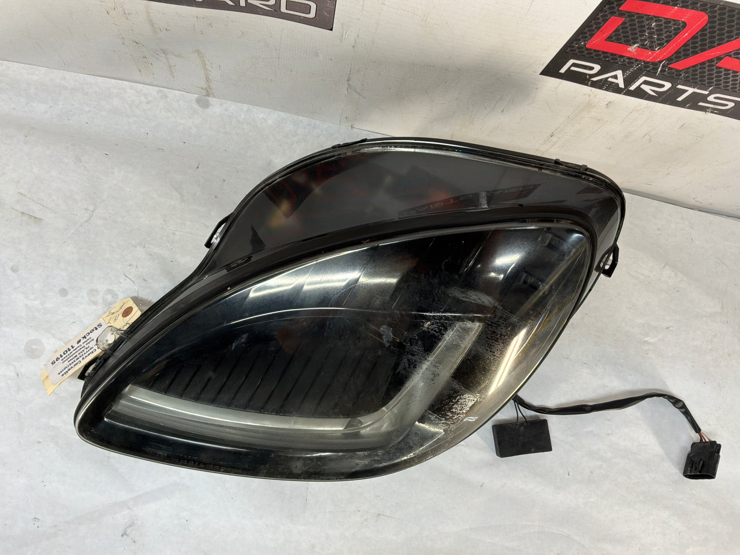 Headlight - Day's Parts Yard