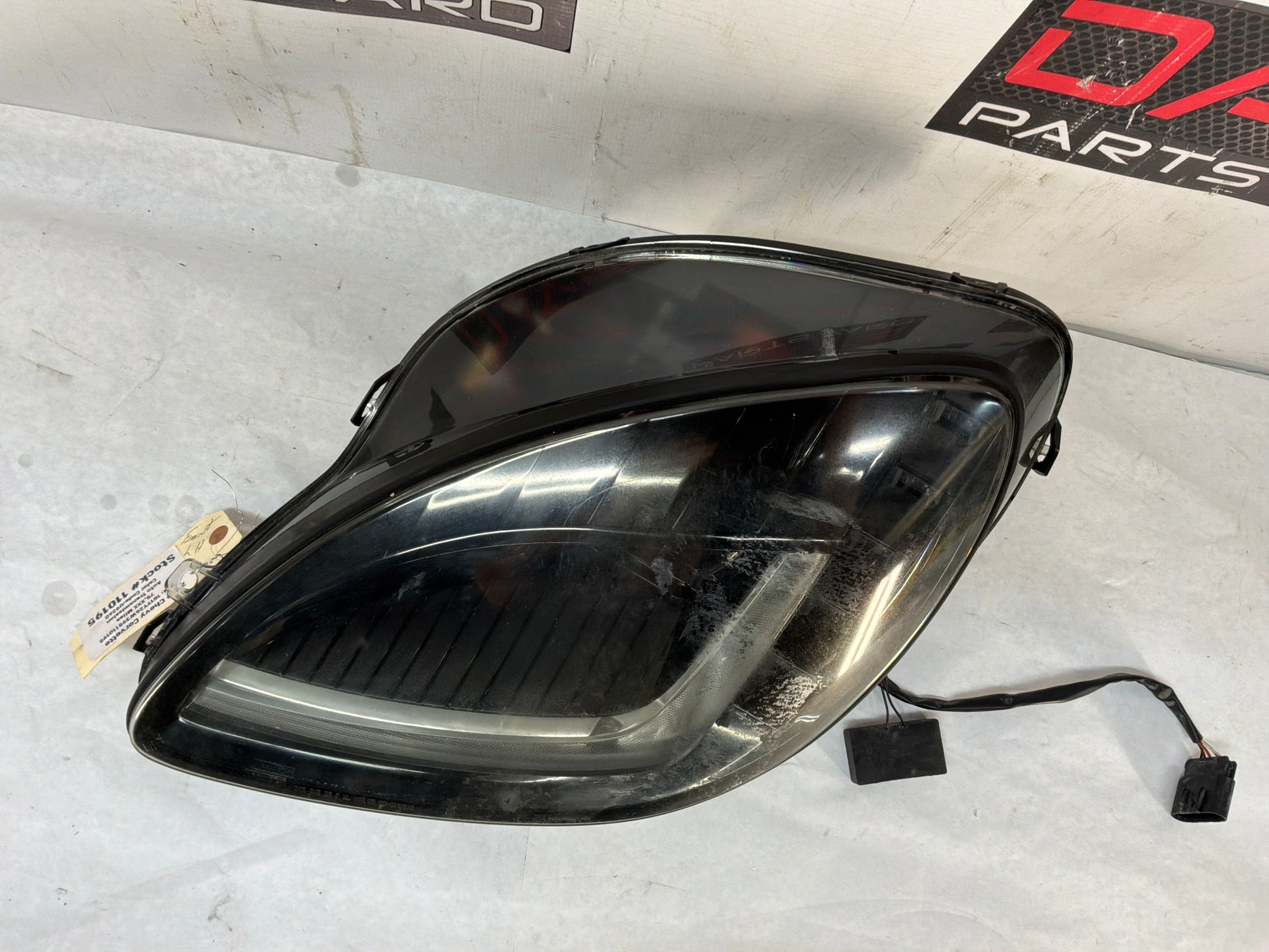 Headlight - Day's Parts Yard