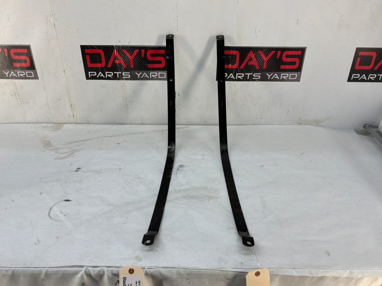 Fuel tank brackets - Day's Parts Yard