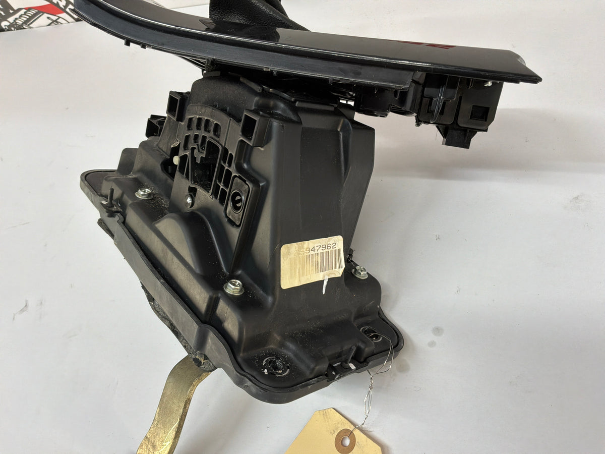 2009 Cadillac CTS-V Automatic Transmission Shifter Gear Selector Trim Bezel Panel Black OEM