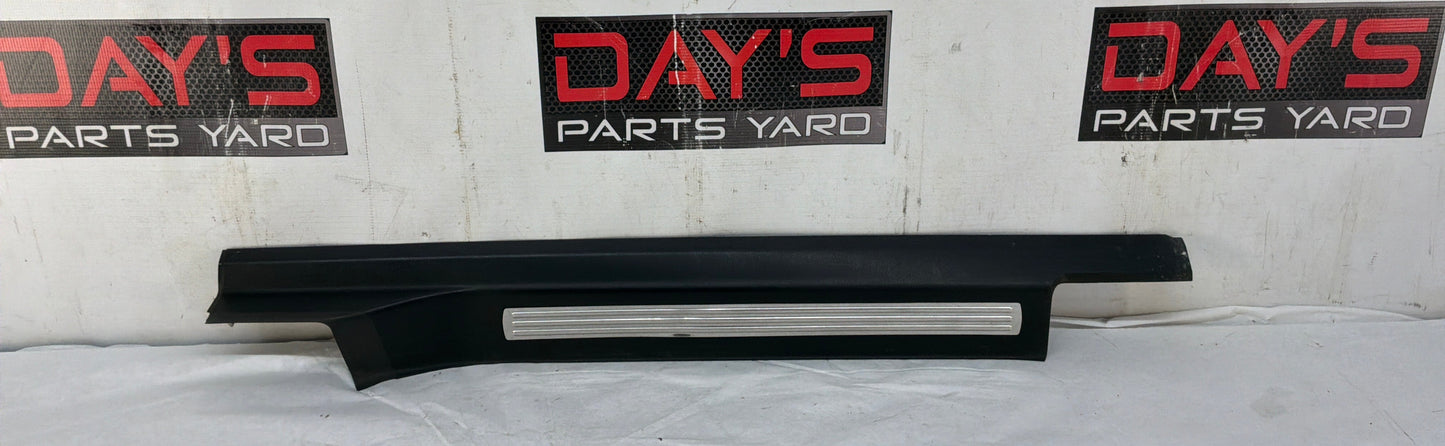 2008 Pontiac G8 GT LH Driver Front Door Sill Kick Panel Scuff Plate OEM