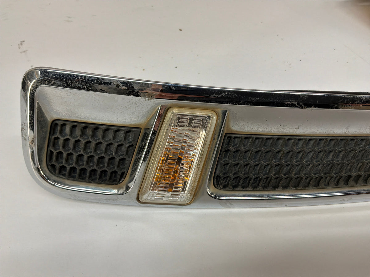 2014 Chevy SS Sedan RH & LH Fender Side Marker Lights Lamps OEM