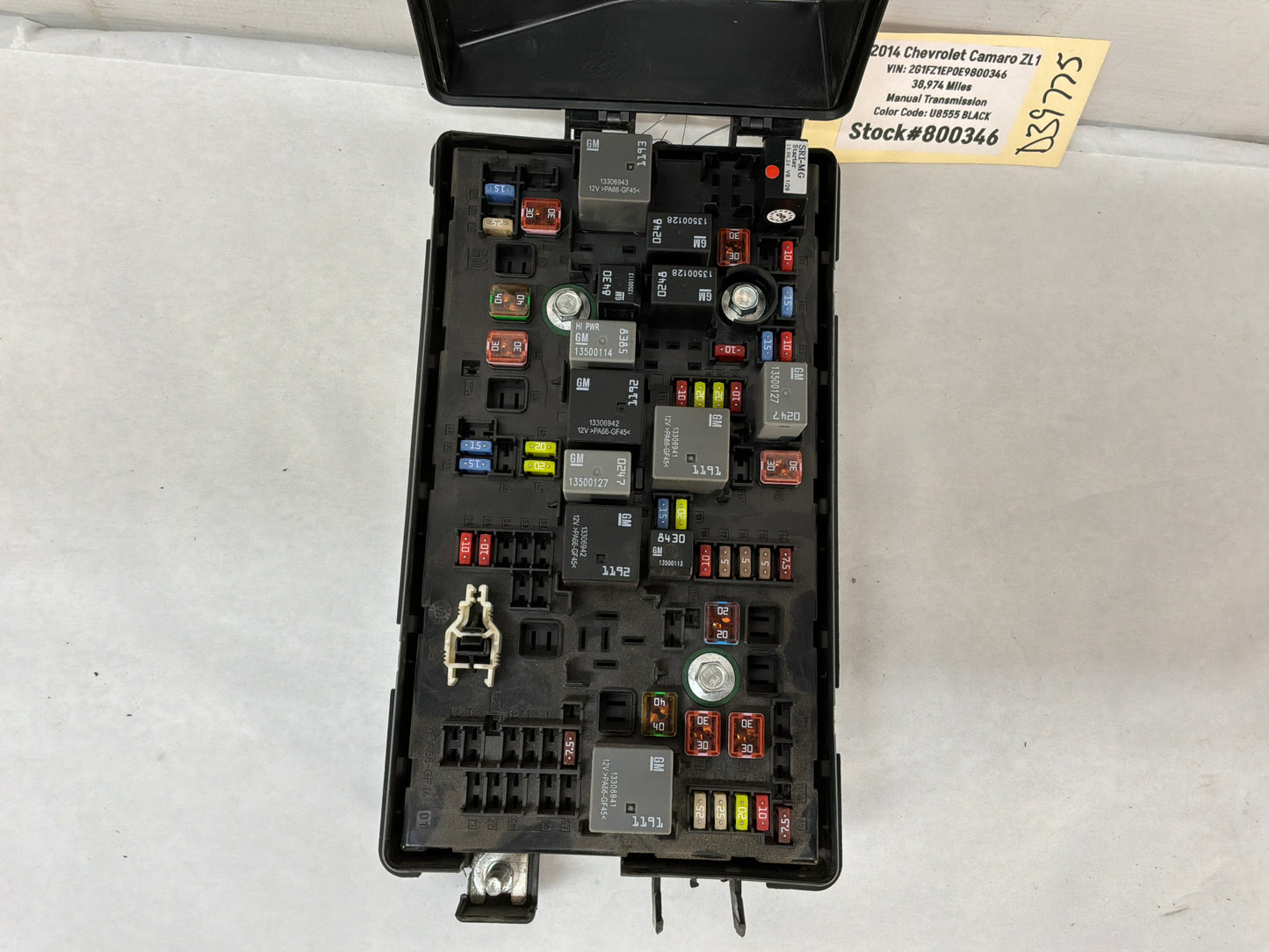 2014 Chevy Camaro ZL1 Engine Motor Bay Fuse Relay Accessory Wiring Junction Box Block OEM