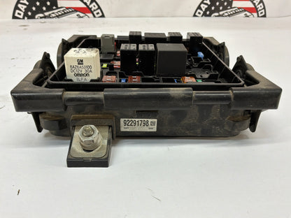 2014 Chevy Caprice PPV Engine Motor Bay Relay Fuse Box Junction Module OEM