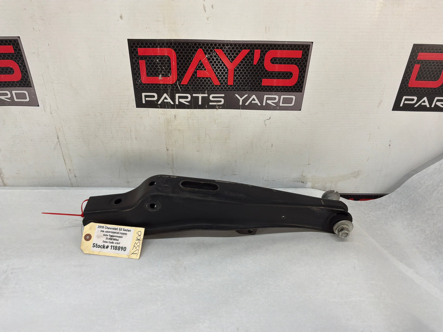 Control arm - Day's Parts Yard