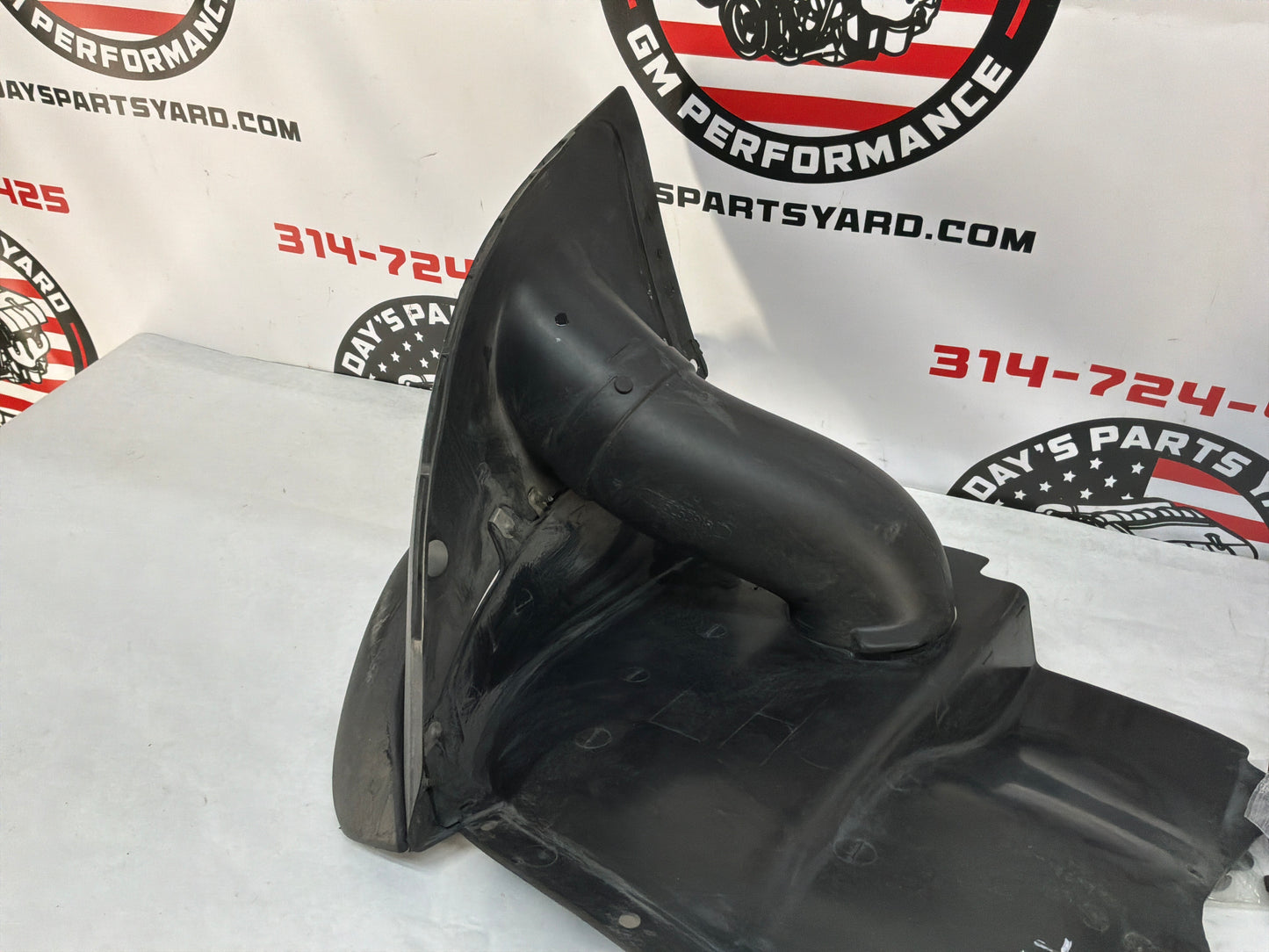 2007 C6 Corvette Convertible LH Driver Front Fender Wheel Well Liner House OEM
