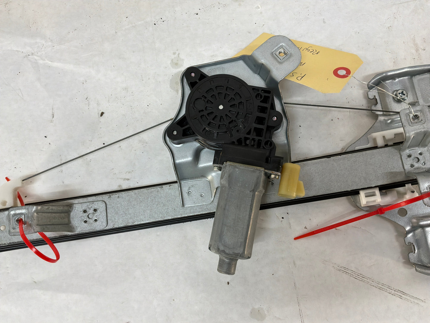 2014 Chevy Caprice PPV RH Passenger Rear Window Regulator OEM