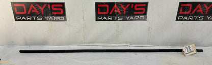 2004 Pontiac GTO Rocker Molding Side Skirt Rubber Weather Strip Seal OEM