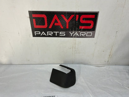 Rh trim - Day's Parts Yard