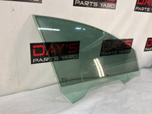 2016 Chevy Caprice PPV RH Passenger Front Door Window Glass OEM