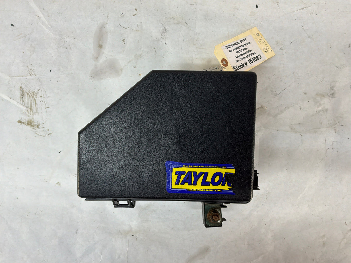 2008 Pontiac G8 GT Engine Bay Fuse Relay Wiring Junction Block Box Cover Lid OEM