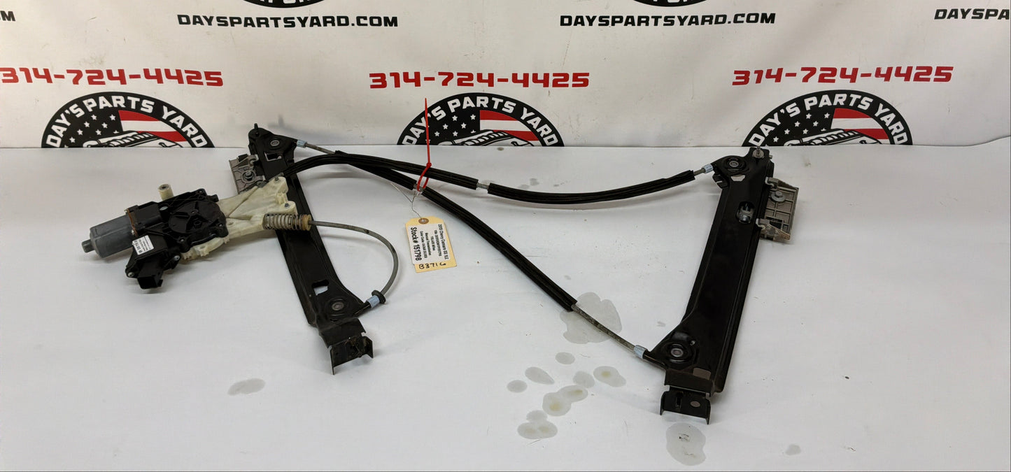 2015 Chevy Camaro SS 1LE RH Passenger Front Window Regulator Motor OEM