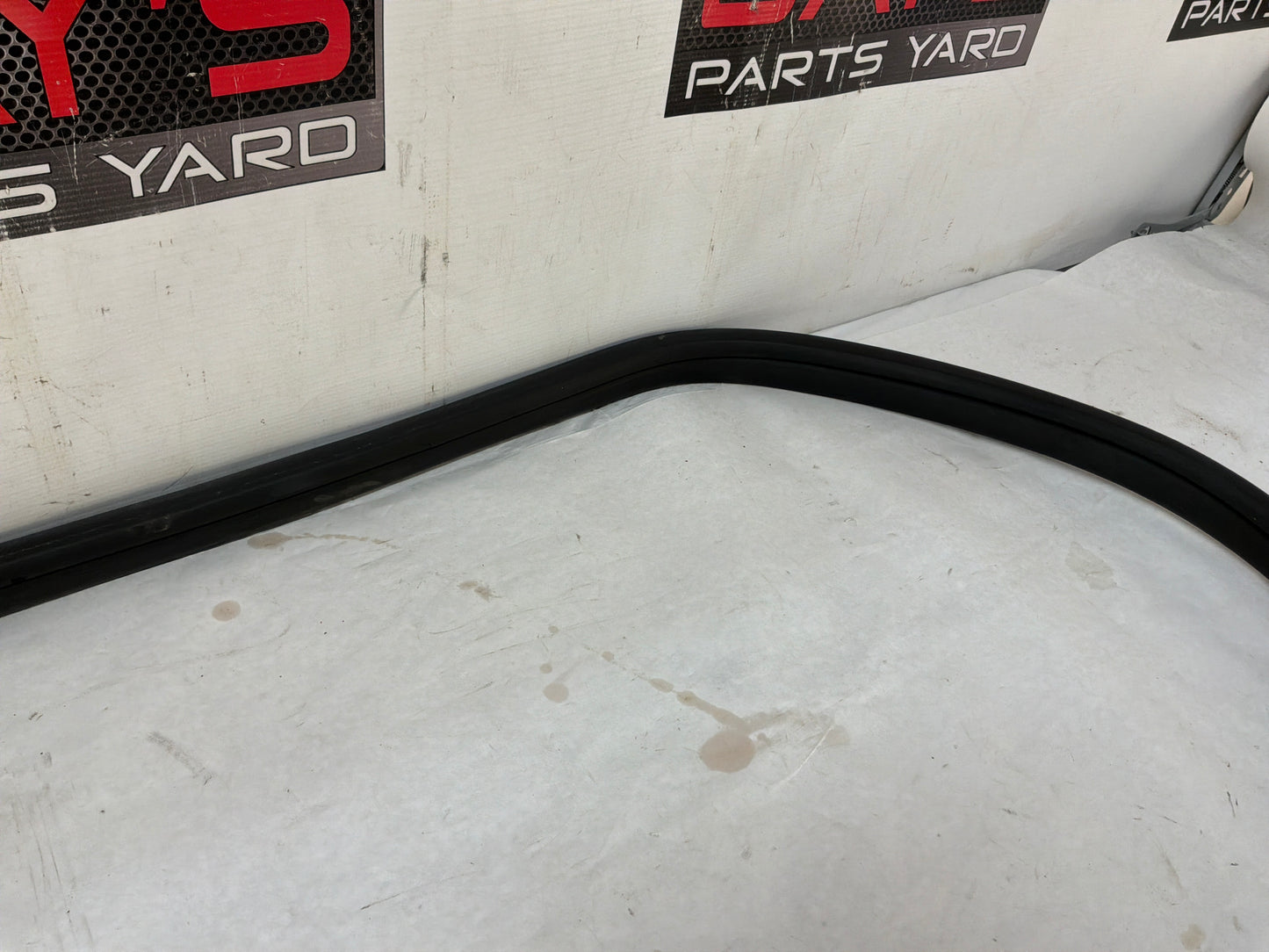 2016 Chevy Caprice PPV RH Passenger Rear Door Weather Strip Rubber Seal OEM
