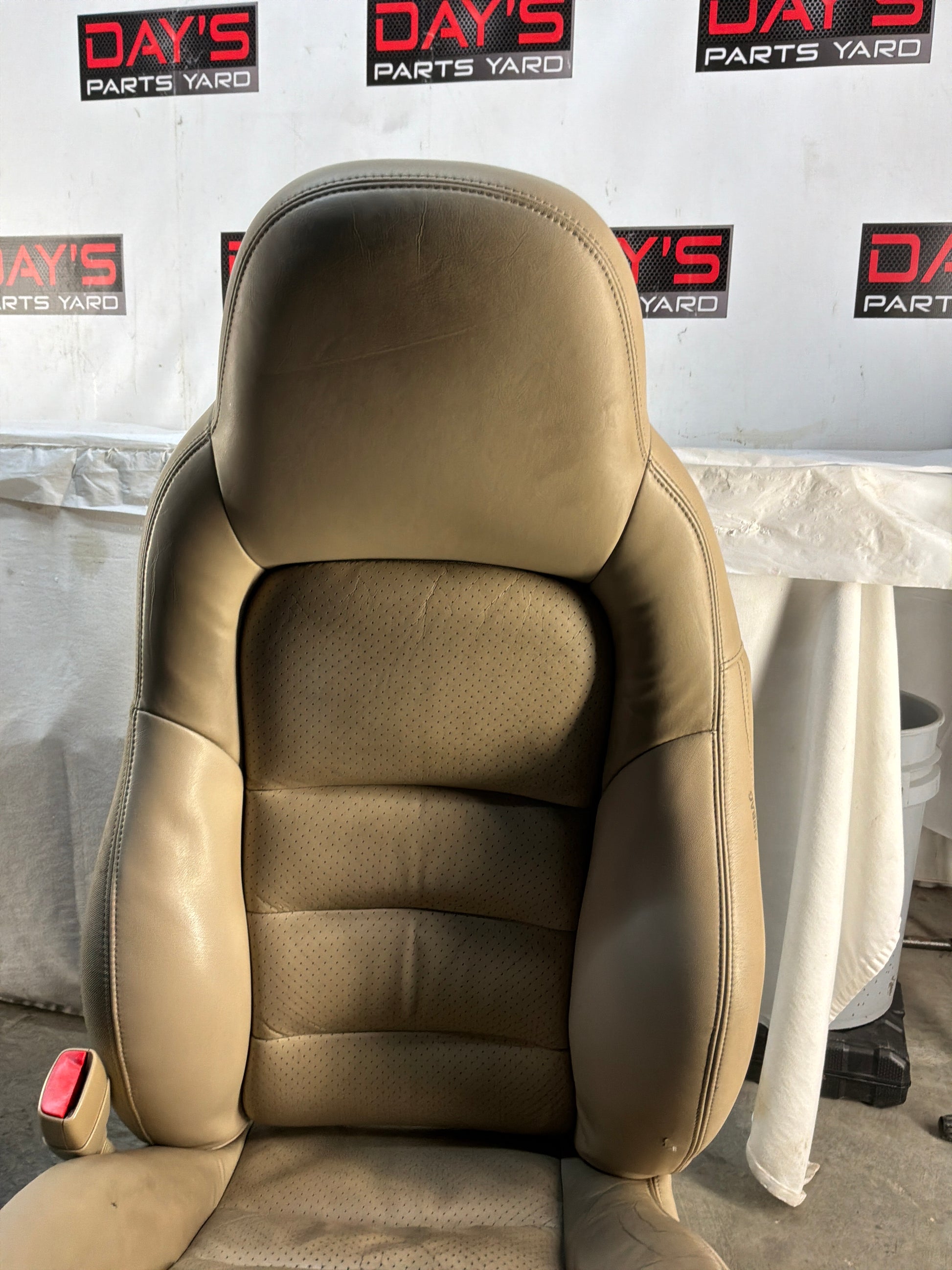 Seats - Day's Parts Yard