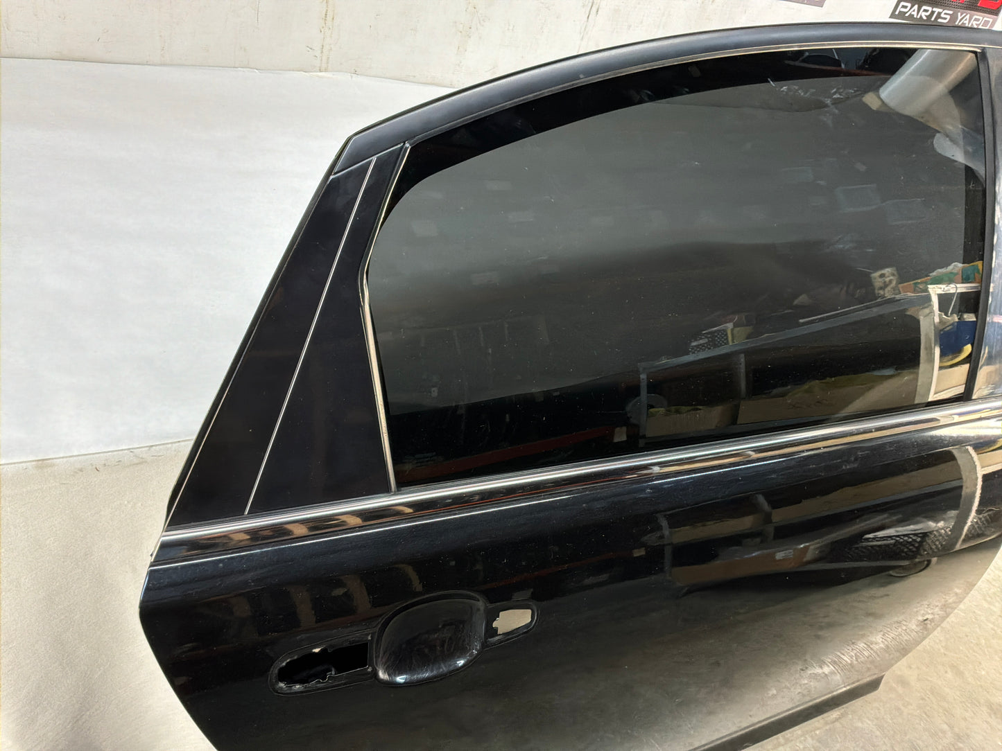 Rh rear door - Day's Parts Yard