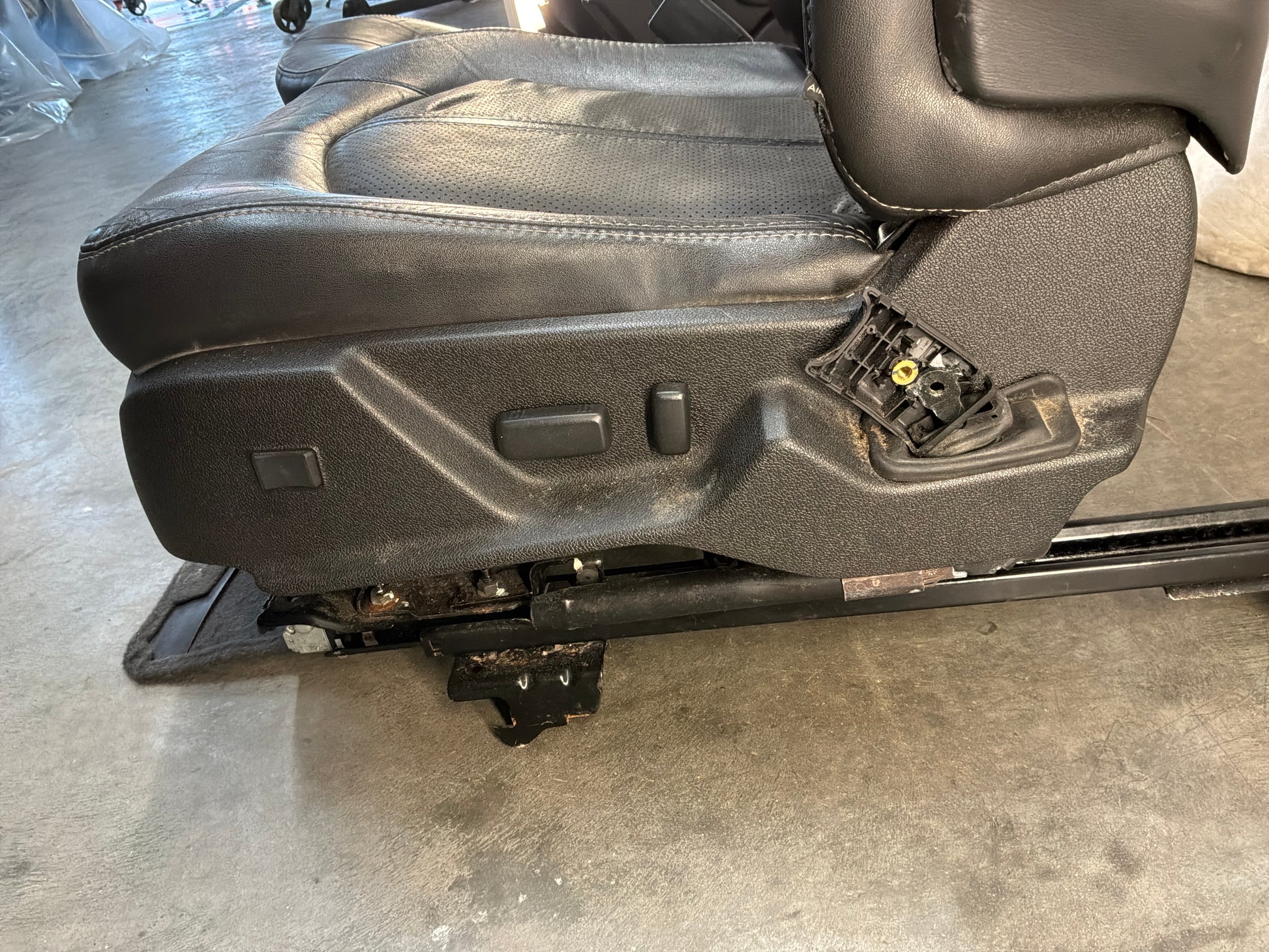 Seats - Day's Parts Yard