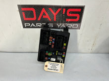 Fuse box - Day's Parts Yard