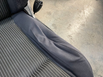 Front seats - Day's Parts Yard