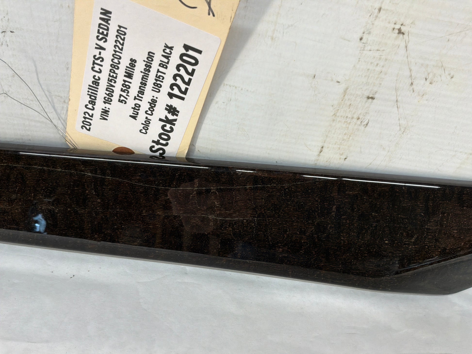 Lh door trim - Day's Parts Yard