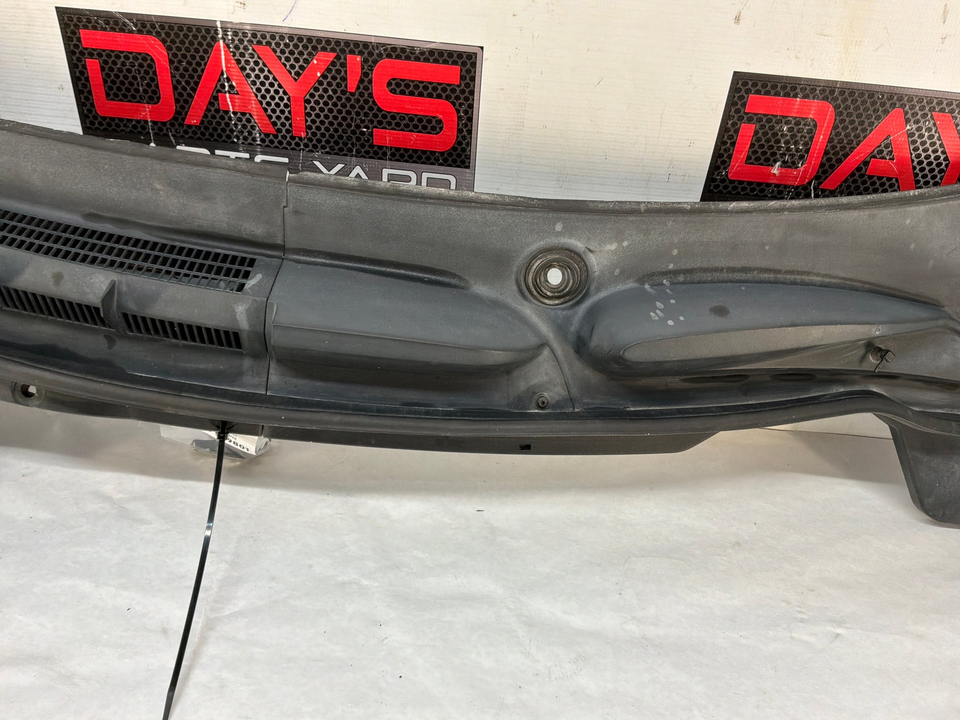 Cowl - Day's Parts Yard