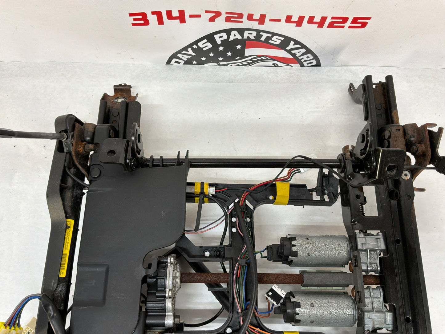 2008 Pontiac G8 Base RH Passenger Front Seat Bottom Frame Rail Motor Set Assembly OEM