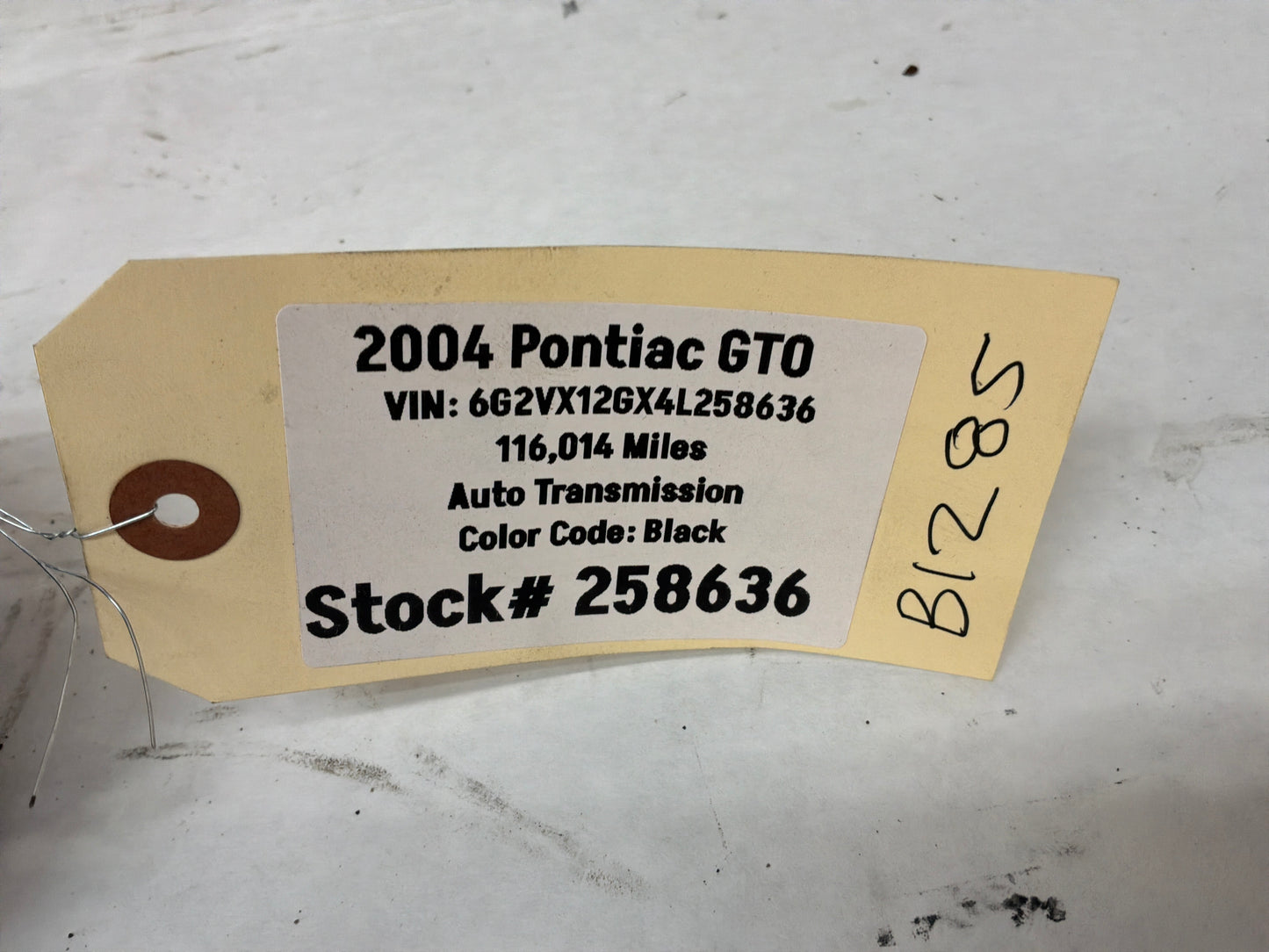 2004 Pontiac GTO RH Passenger Rear Wheel Spindle Hub CV Axle Flange OEM
