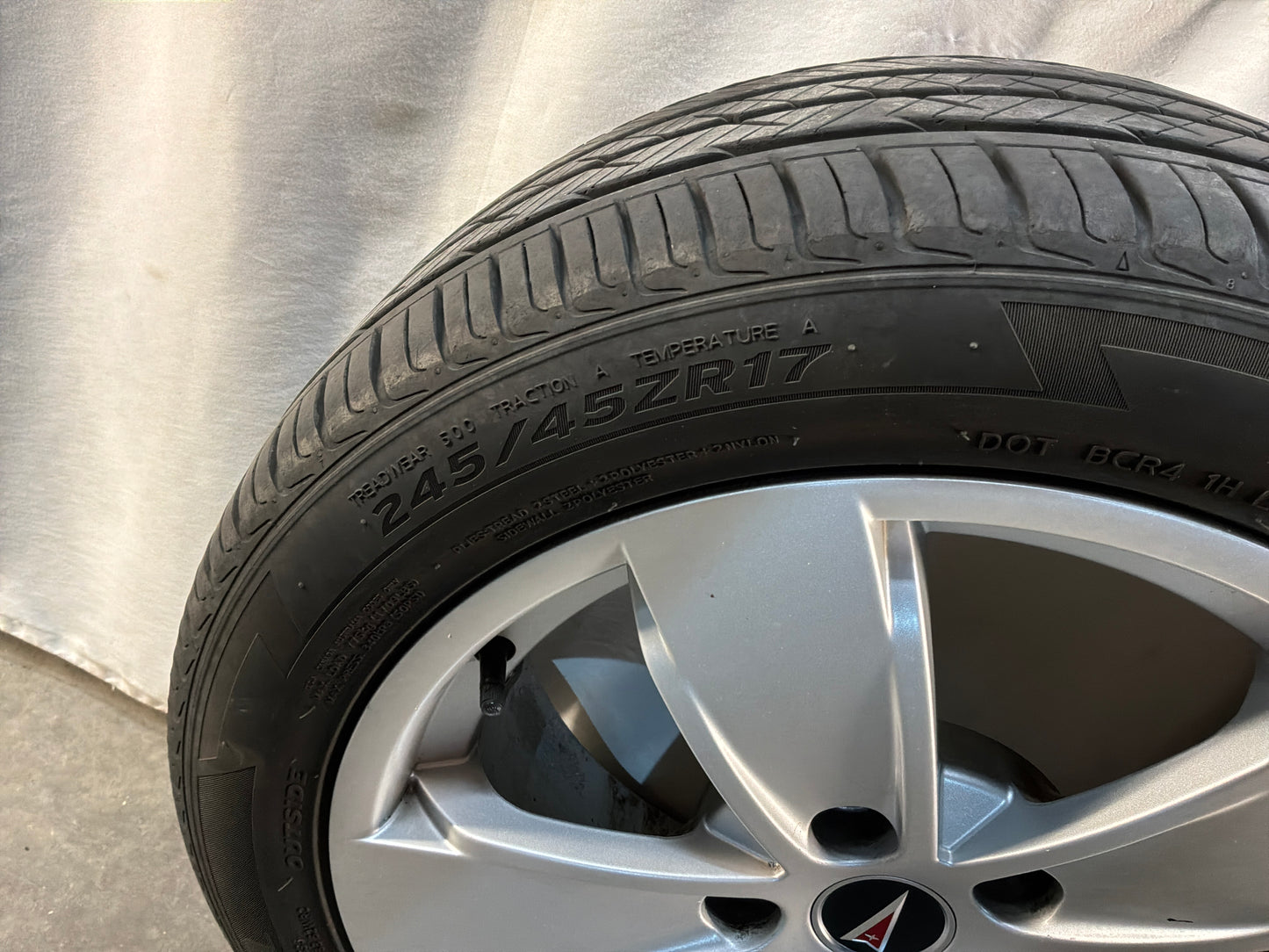 2004 Pontiac GTO Factory OEM 17X8 Wheels and Tires