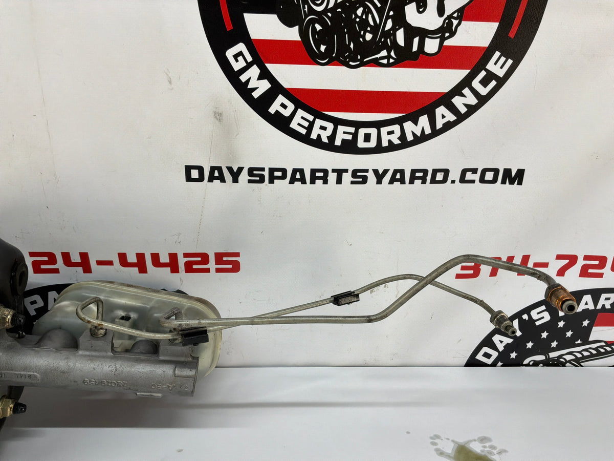 2002 Chevy Camaro Z28 Brake Booster Master Cylinder and Reservoir OEM