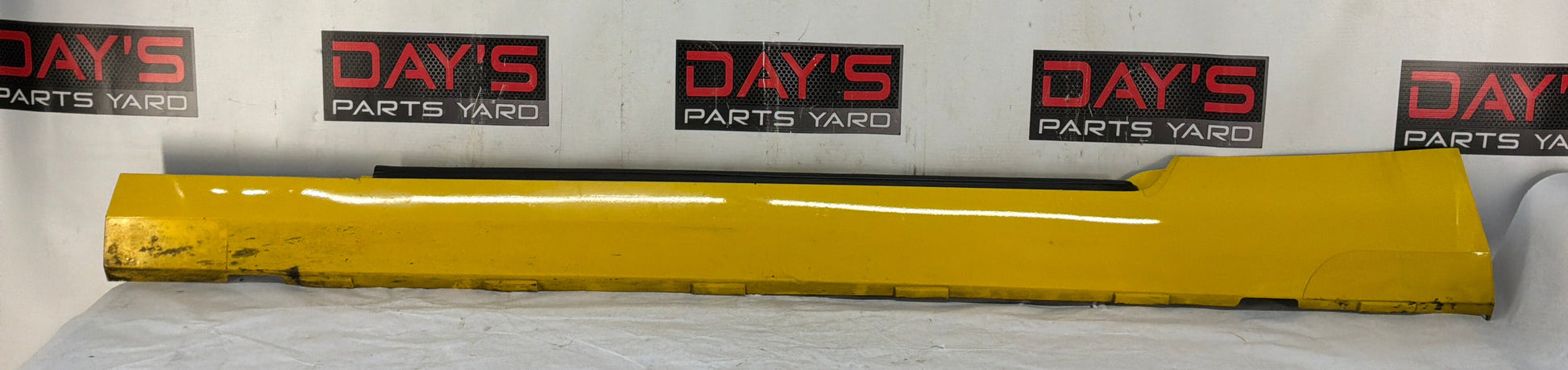 Lh rocker panel - Day's Parts Yard