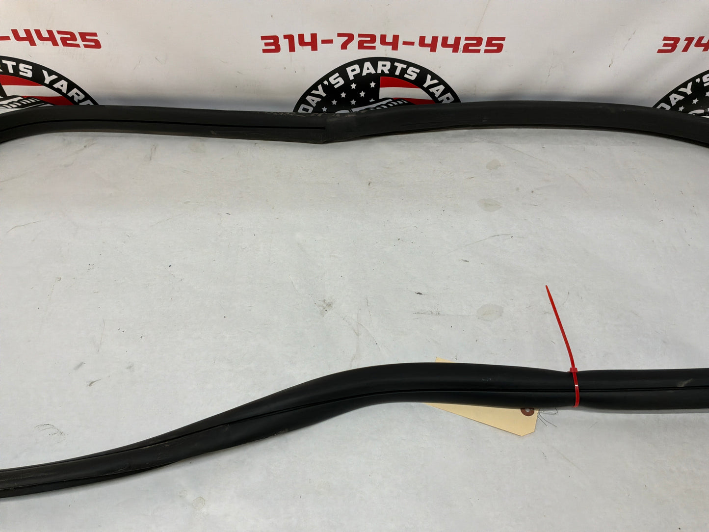 2014 Chevy Camaro SS RH Passenger Door Body Weather Strip Seal OEM