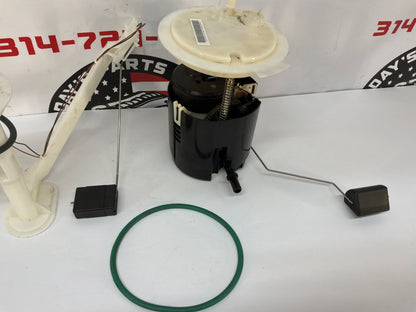 2008 Pontiac G8 GT Gas Fuel Pump Level Sending Unit Assembly OEM