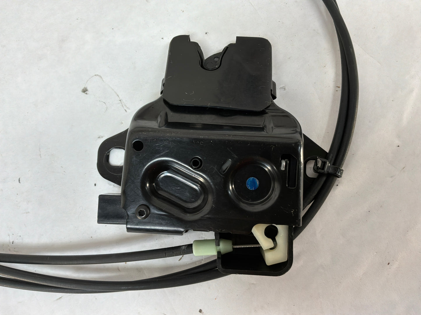 2015 Chevy SS Sedan Trunk Deck Lid Latch Actuator w/ Cable OEM