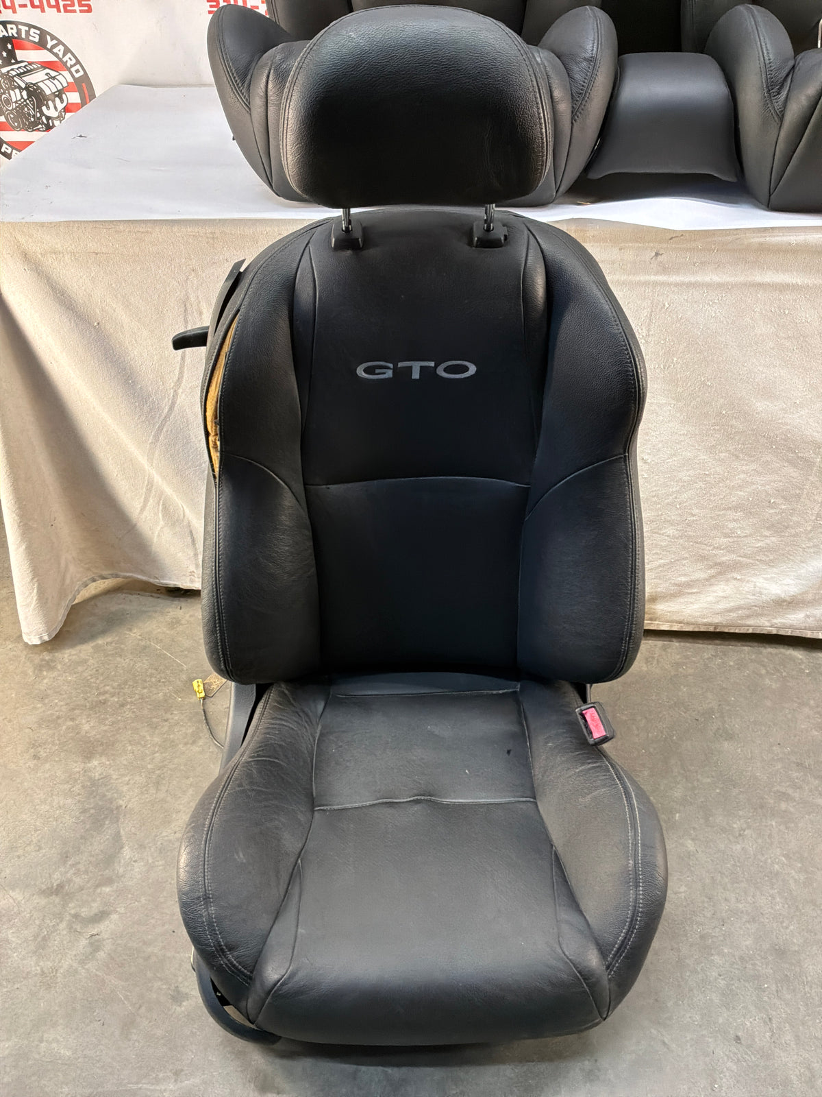 2006 Pontiac GTO Seats Front and Rears Black Leather OEM