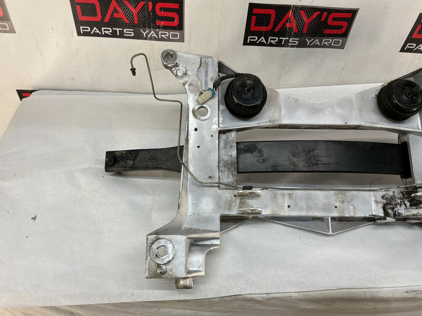 Front cradle - Day's Parts Yard