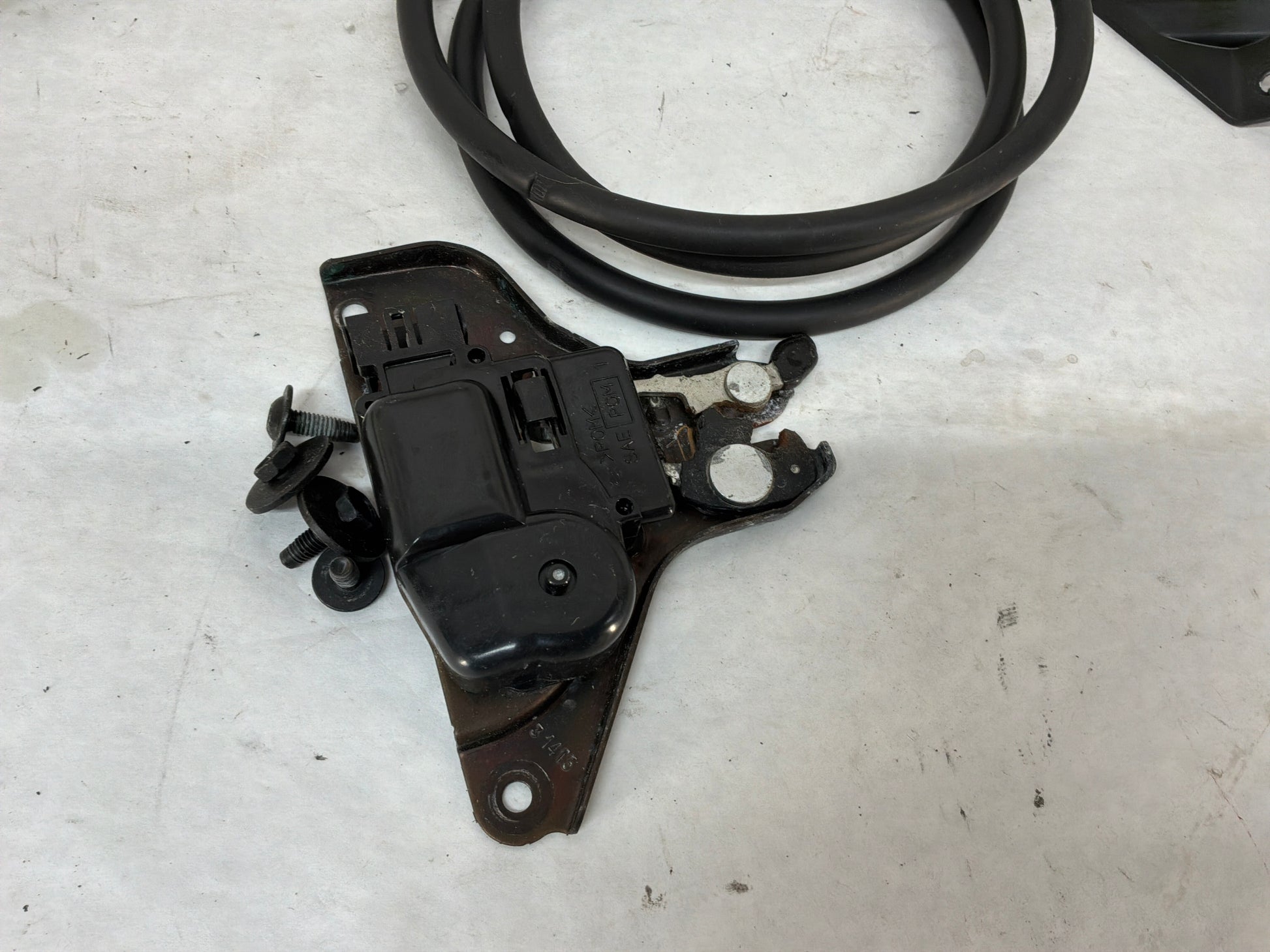 Trunk latch - Day's Parts Yard