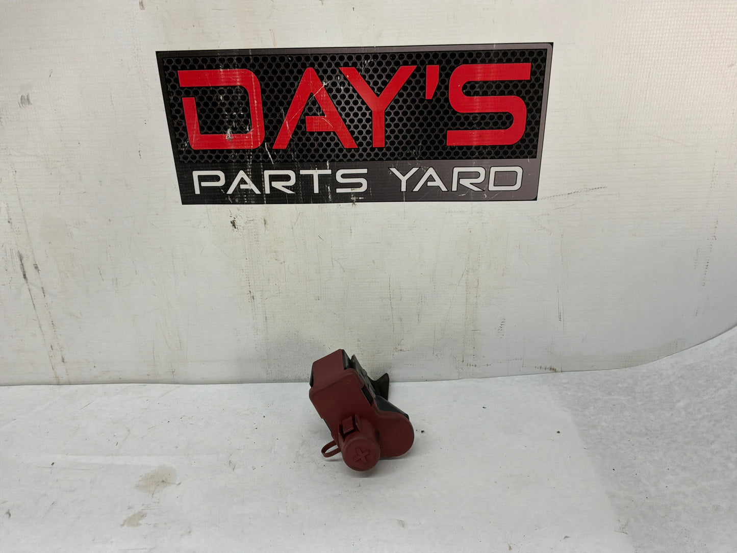 2008 Pontiac G8 GT Battery Positive Jump Starter Post Terminal Cover OEM