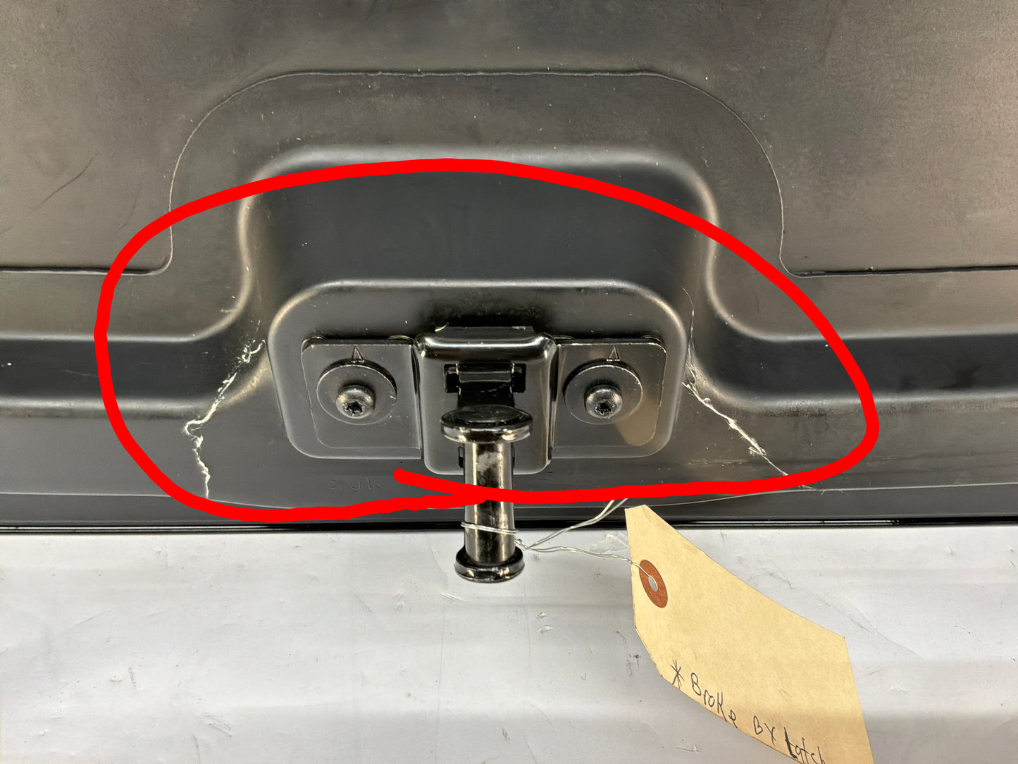 2007 Chevy C6 Corvette Convertible Trunk Deck Lid Black OEM cracked by latch