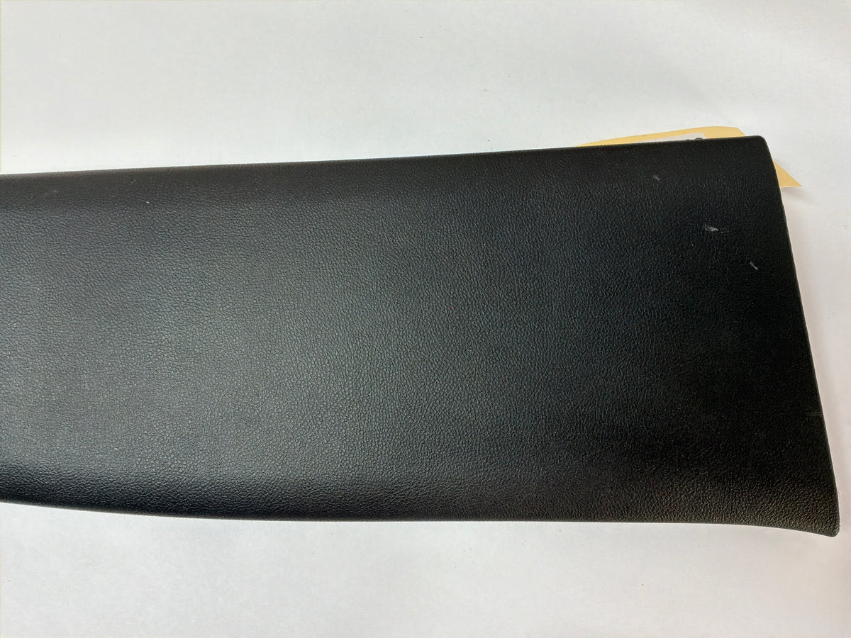 2016 Chevy SS Sedan RH & LH Lower Interior B Pillar Center Trim Molding Cover OEM