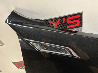 Rh fender - Day's Parts Yard