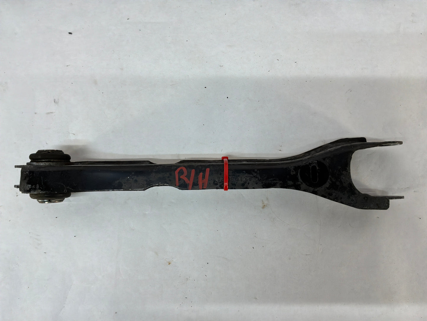 2016 Cadillac CTS-V RH Passenger Rear Suspension Control Trailing Arms Rods Links Set OEM