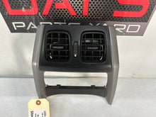 2004 Pontiac GTO Centre Console Rear Air Vent OEM - Day's Parts Yard