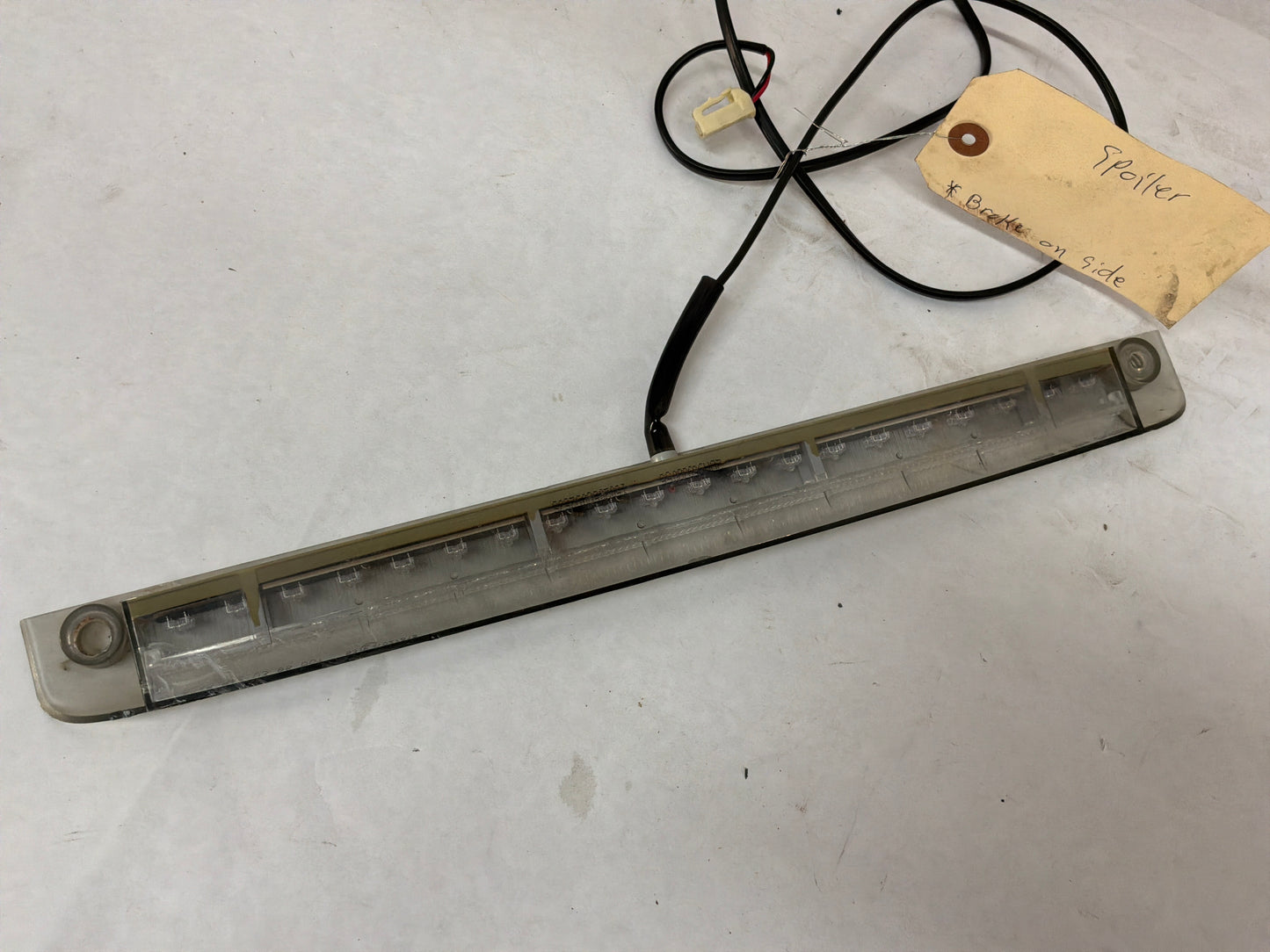 2006 Pontiac GTO Spoiler Wing 3rd Brake High Mount Light Lamp OEM