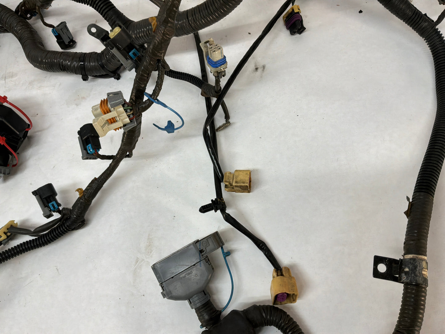 2005 Pontiac GTO Engine Motor Automatic Transmission Wire Wiring Harness OEM