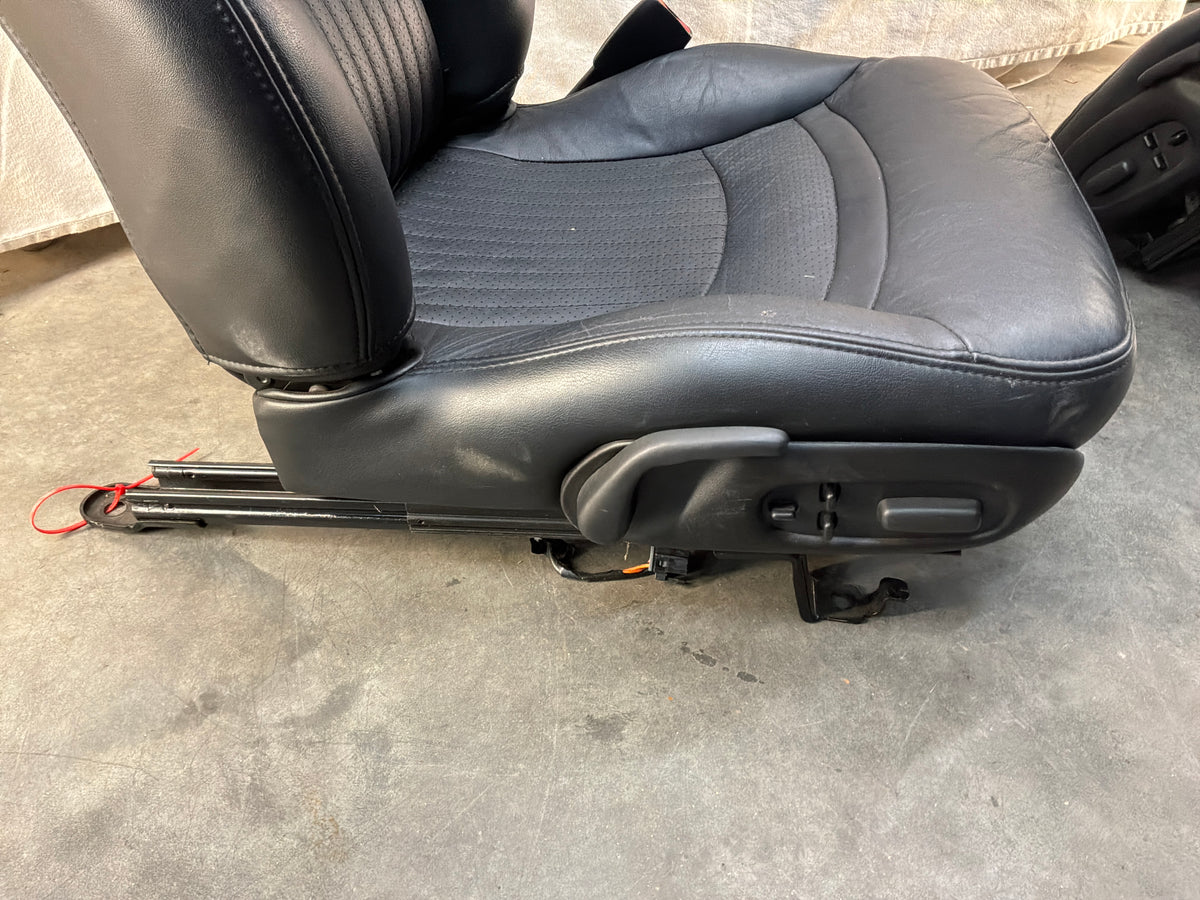 2002 Chevy C5 Corvette Convertible Seats RH & LH Front Black Leather Seats OEM