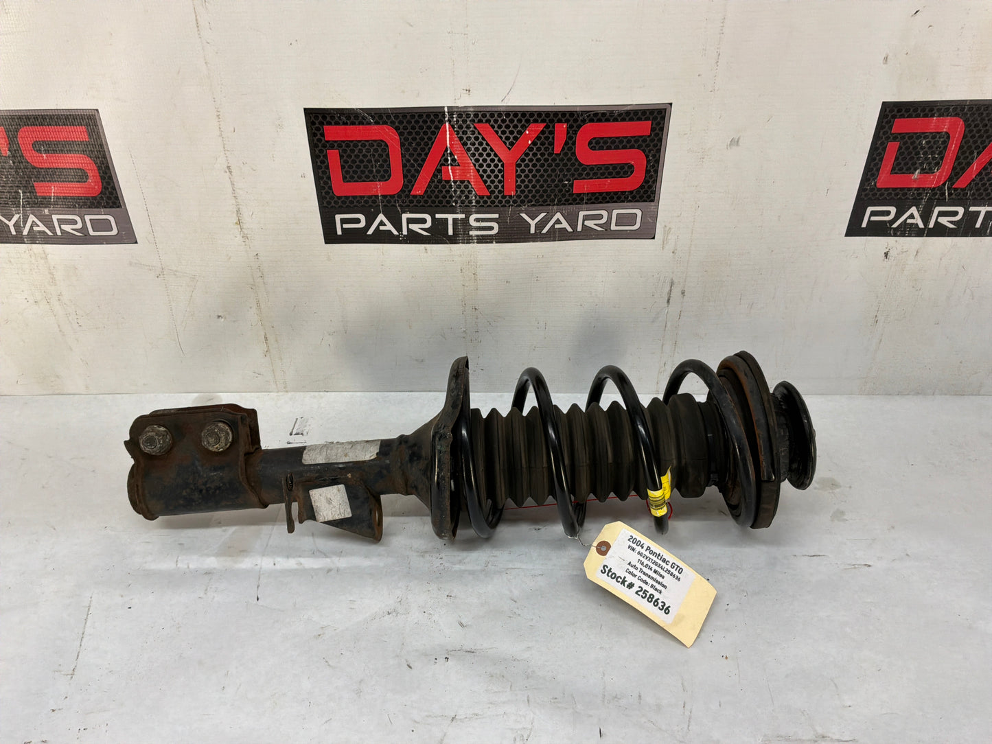 2004 Pontiac GTO RH Passenger Front Suspension Strut Assembly OEM