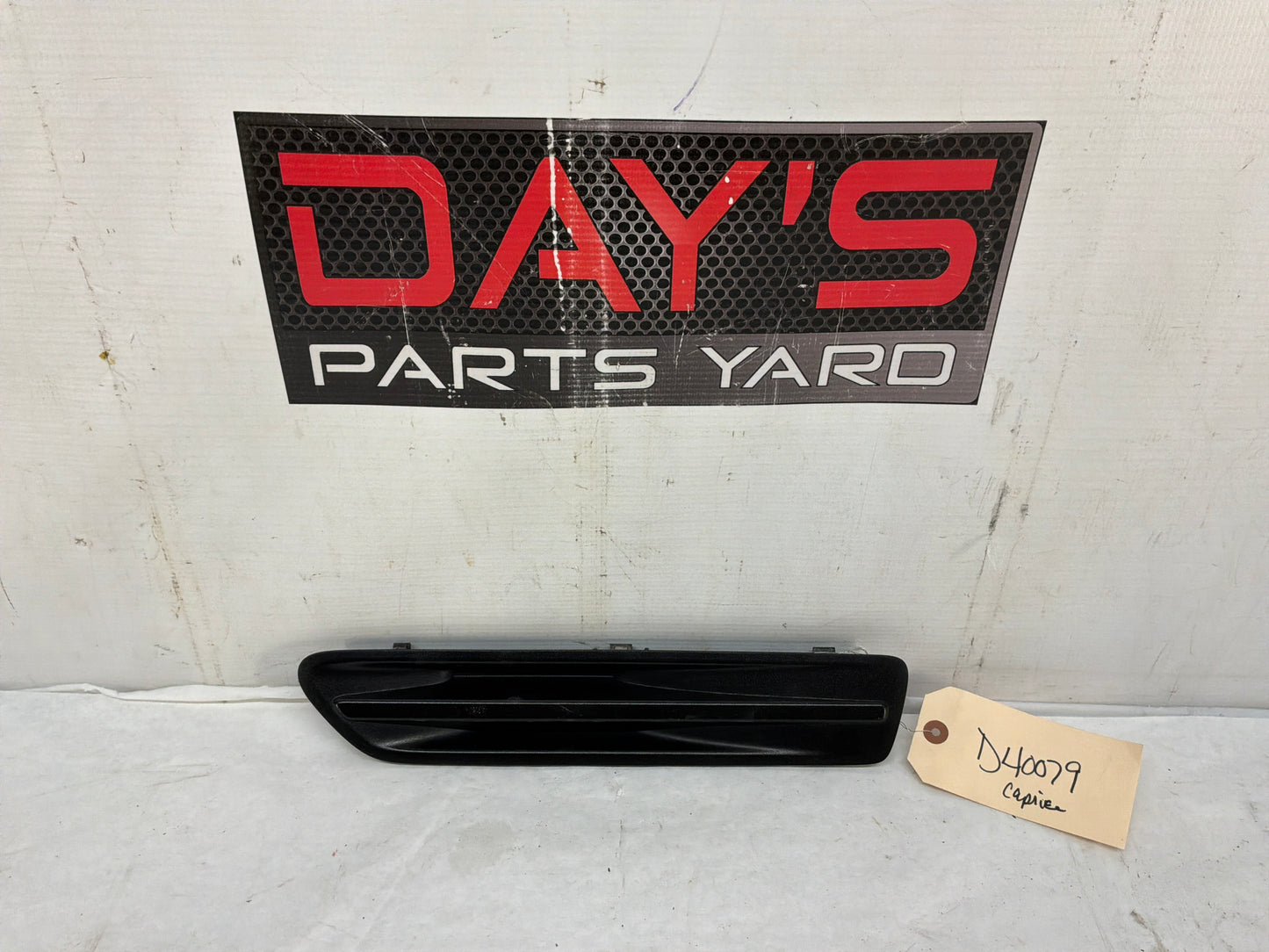 2016 Chevy Caprice PPV LH Driver Front Fender Trim Marker Panel Cover OEM